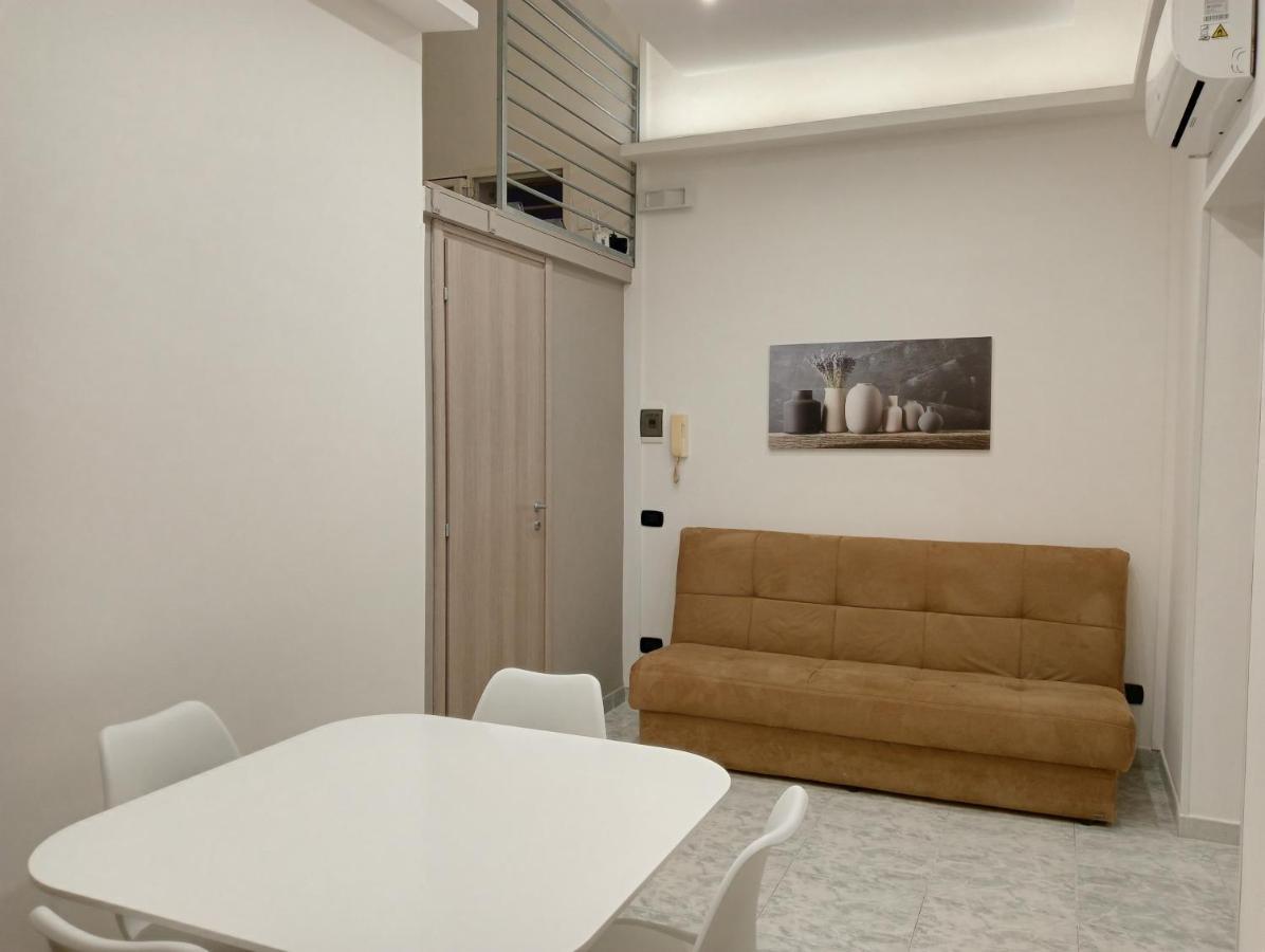 Fra Sole E Stelle Apartment Bari Exterior foto